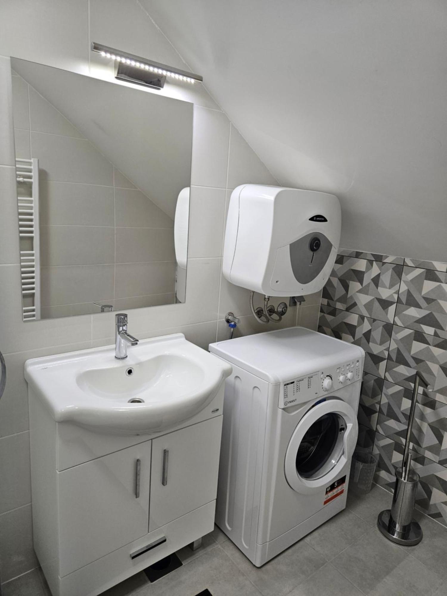 Apartman Daniela SJJ Exterior foto